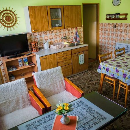 Apartman Strba Lejlighed Eksteriør billede