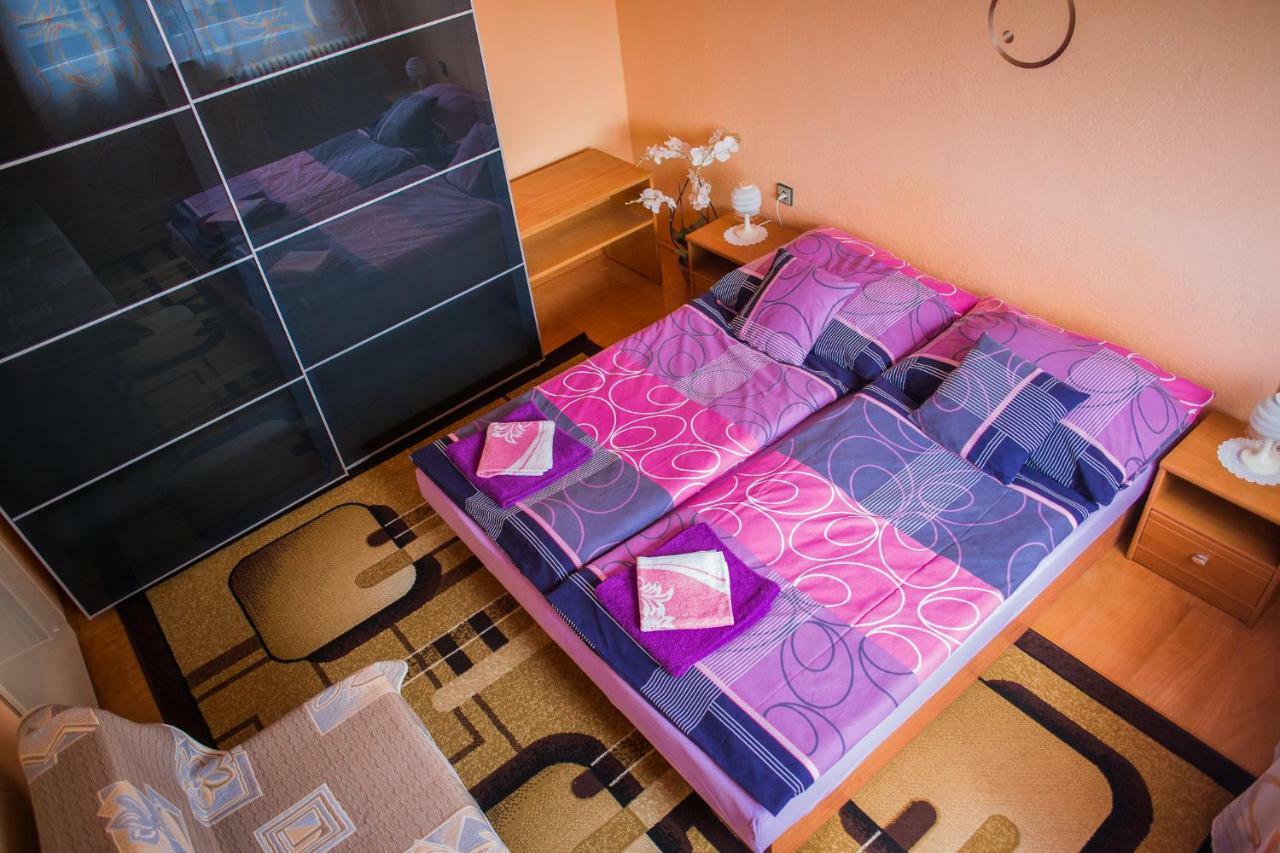 Apartman Strba Lejlighed Eksteriør billede