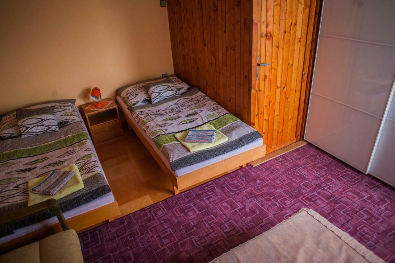 Apartman Strba Lejlighed Eksteriør billede
